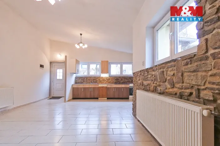 Prodej bytu 2+kk, Červené Pečky, Dobešovice, 66 m2