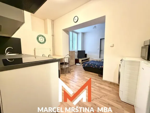 Pronájem bytu 2+kk, Náchod, Borská, 37 m2