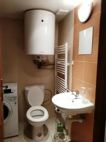 Pronájem bytu 1+kk, Praha - Smíchov, Grafická, 32 m2