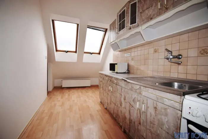 Pronájem bytu 1+1, Ústí nad Labem - Krásné Březno, Drážďanská, 40 m2