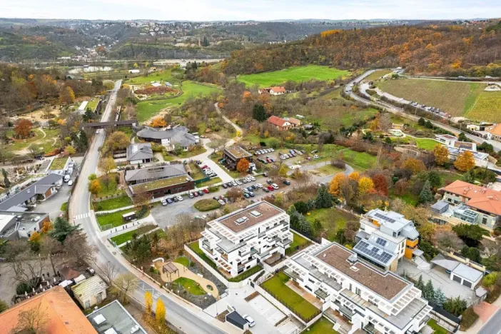 Pronájem bytu 2+kk, Praha - Troja, Pod Hrachovkou, 49 m2