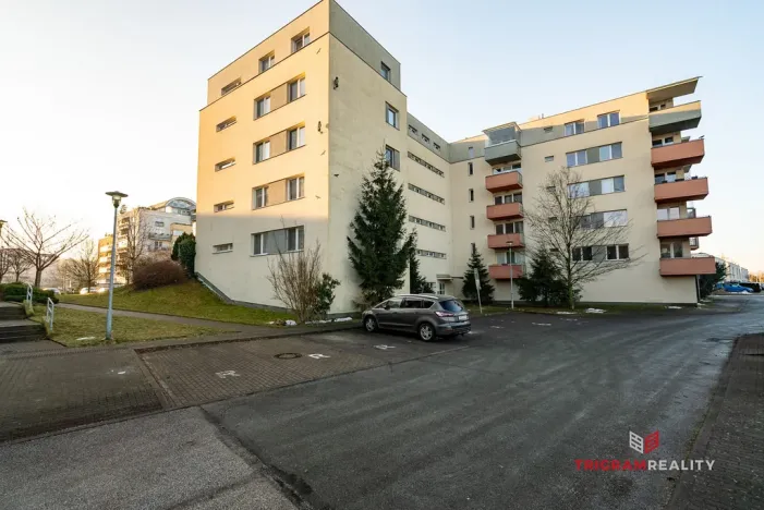 Pronájem bytu 2+kk, Hradec Králové - Třebeš, Labská louka, 53 m2