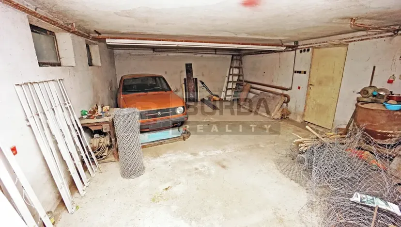 Prodej podílu rodinného domu, Zeleneč, Kasalova, 285 m2