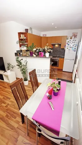 Prodej bytu 2+1, Neratovice, 53 m2