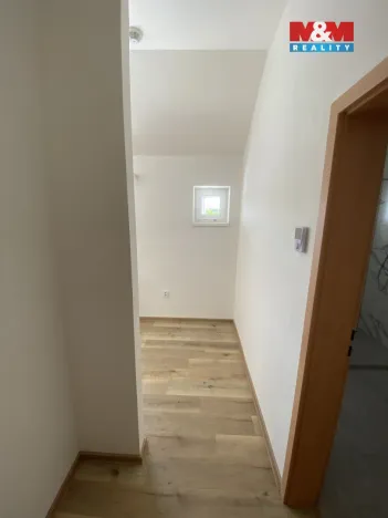 Pronájem bytu 1+1, Těšany, 31 m2