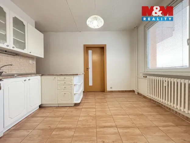 Prodej bytu 3+1, Třebíč - Nové Dvory, Novodvorská, 70 m2