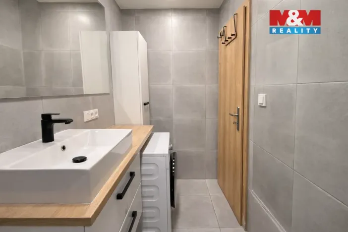 Pronájem bytu 5+kk, Praha - Libeň, Kovanecká, 85 m2