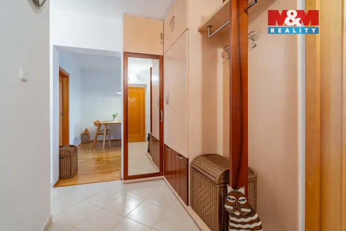 Prodej bytu 3+1, České Budějovice - České Budějovice 7, Lidická tř., 64 m2