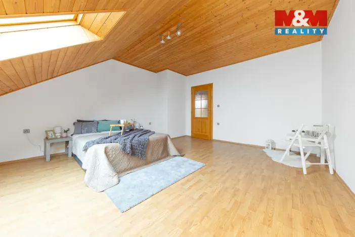 Prodej rodinného domu, Ivaň, 353 m2