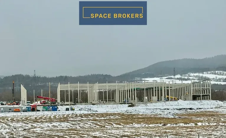 Pronájem skladu, Klášterec nad Ohří, 5000 m2