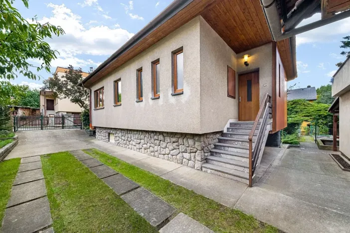 Prodej rodinného domu, Praha - Zbraslav, Nebeského, 208 m2