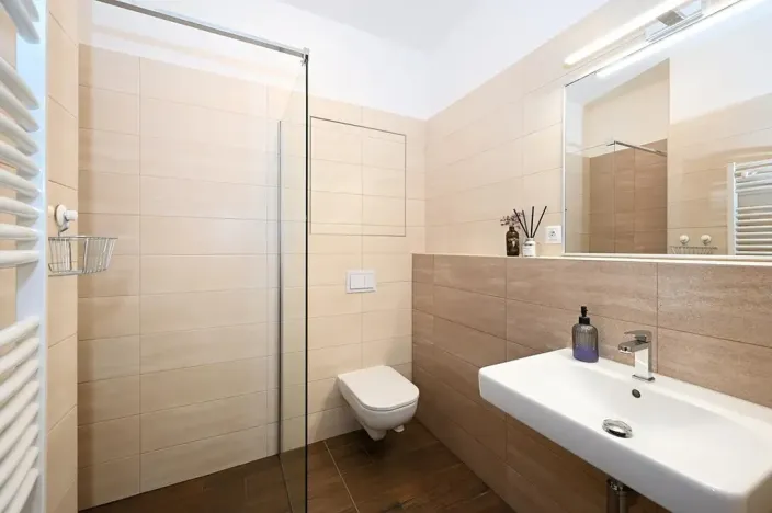 Pronájem bytu 2+kk, Praha - Karlín, U Mlýnského kanálu, 67 m2