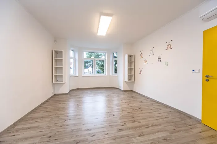 Prodej obchodního prostoru, Praha - Štěrboholy, Ústřední, 280 m2
