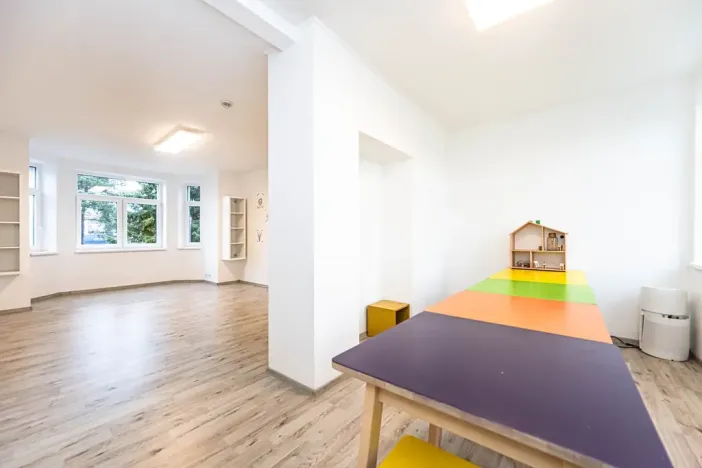 Prodej obchodního prostoru, Praha - Štěrboholy, Ústřední, 280 m2