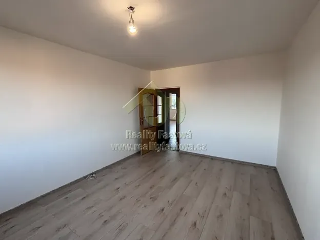 Pronájem bytu 3+1, Rokycany, K Řece, 76 m2