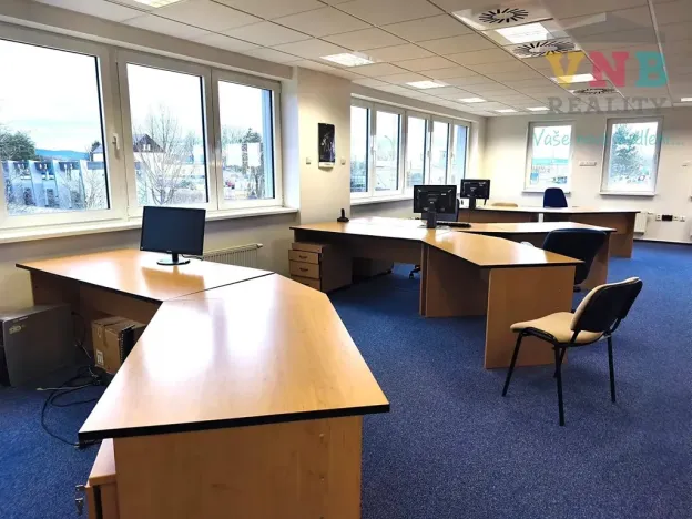 Pronájem kanceláře, Uničov, Litovelská, 1500 m2