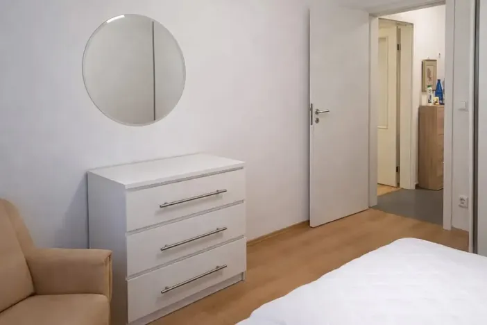 Pronájem bytu 2+kk, Praha - Smíchov, Ostrovského, 49 m2