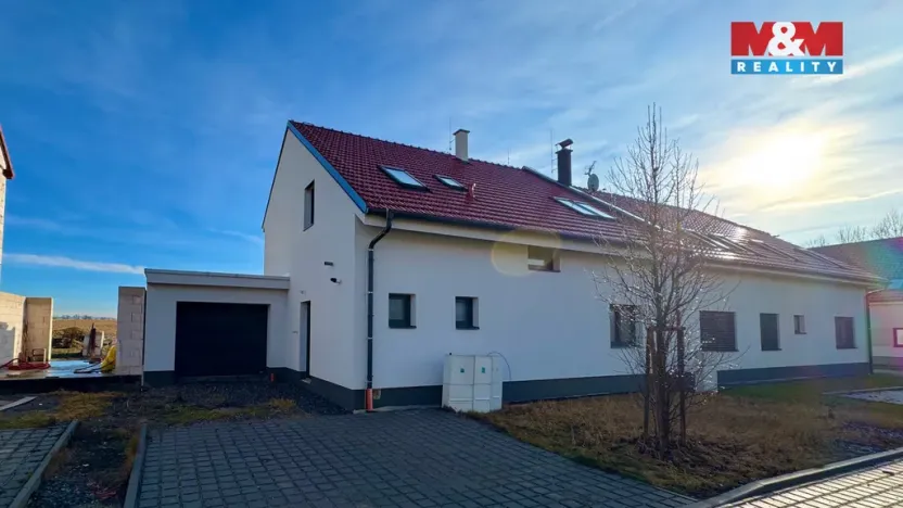 Prodej rodinného domu, Hrušky, 171 m2