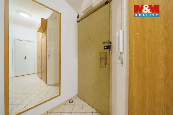 Pronájem bytu 2+1, Cheb, Kasární náměstí, 54 m2