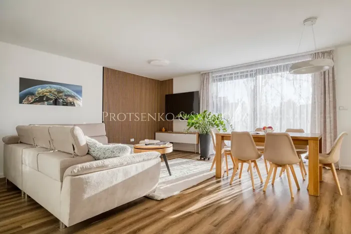 Prodej rodinného domu, Kamenice nad Lipou, nám. Husovo, 210 m2
