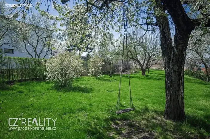 Prodej vily, Praha - Lipence, Na Bambouzku, 300 m2