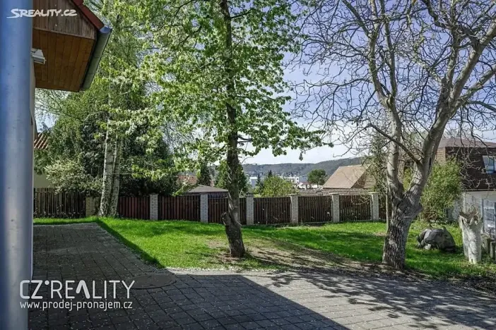 Prodej vily, Praha - Lipence, Na Bambouzku, 300 m2