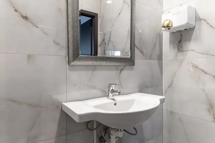 Pronájem obchodního prostoru, Mělník, Bezručova, 103 m2