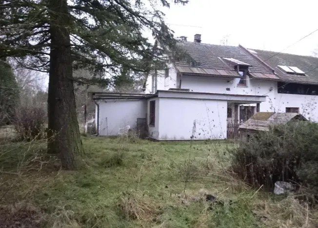 Dražba rodinného domu, Brniště, 1594 m2