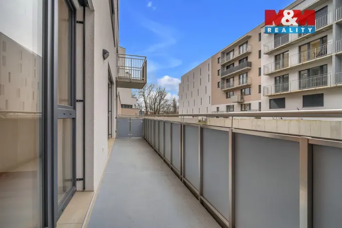 Pronájem bytu 2+kk, Pardubice - Zelené Předměstí, nábřeží Závodu míru, 79 m2