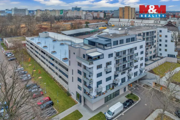 Pronájem bytu 2+kk, Pardubice - Zelené Předměstí, nábřeží Závodu míru, 79 m2