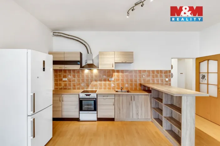 Prodej bytu 2+kk, Hostomice, Tyršovo náměstí, 61 m2