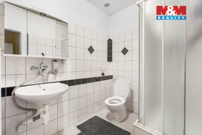 Prodej výrobních prostor, Krnsko, 700 m2