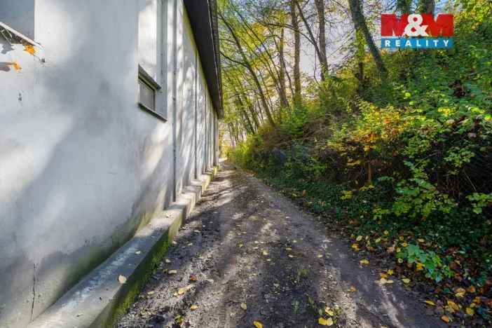 Prodej výrobních prostor, Krnsko, 700 m2