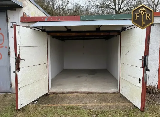 Prodej garáže, Ivančice, 21 m2