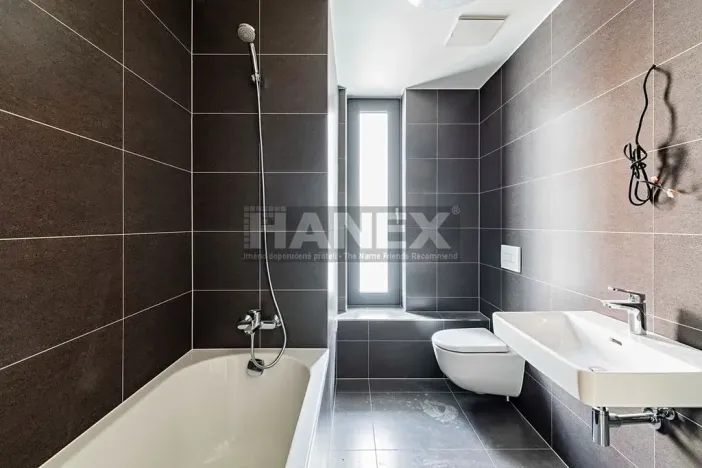 Pronájem bytu 2+kk, Praha - Karlín, Pernerova, 55 m2