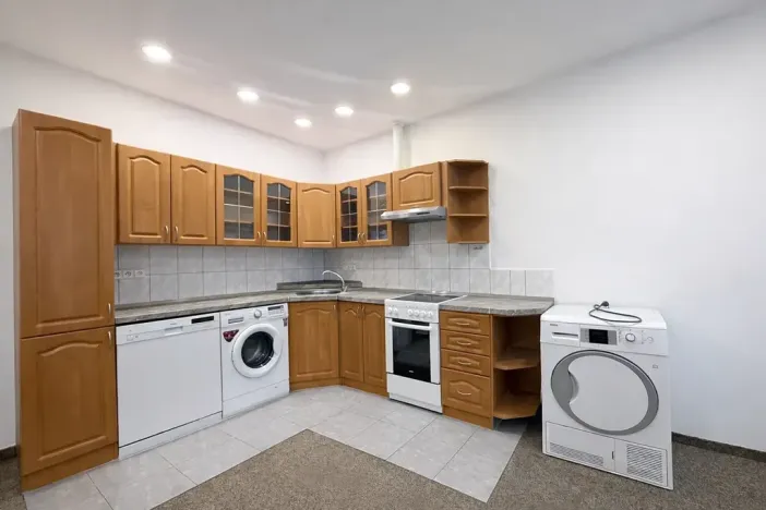 Pronájem bytu 2+kk, Dalovice, Botanická, 48 m2