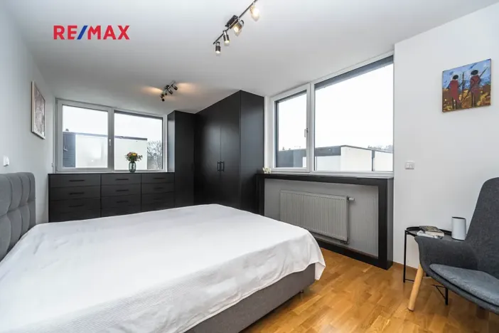 Pronájem vily, Praha - Lysolaje, 150 m2