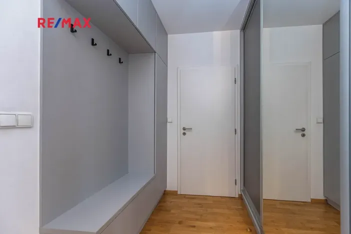 Pronájem vily, Praha - Lysolaje, 150 m2