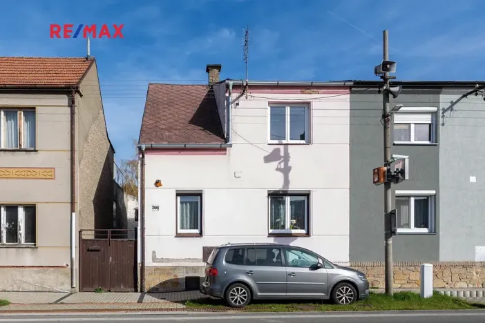 Prodej rodinného domu, Kamenné Žehrovice, Karlovarská třída, 120 m2