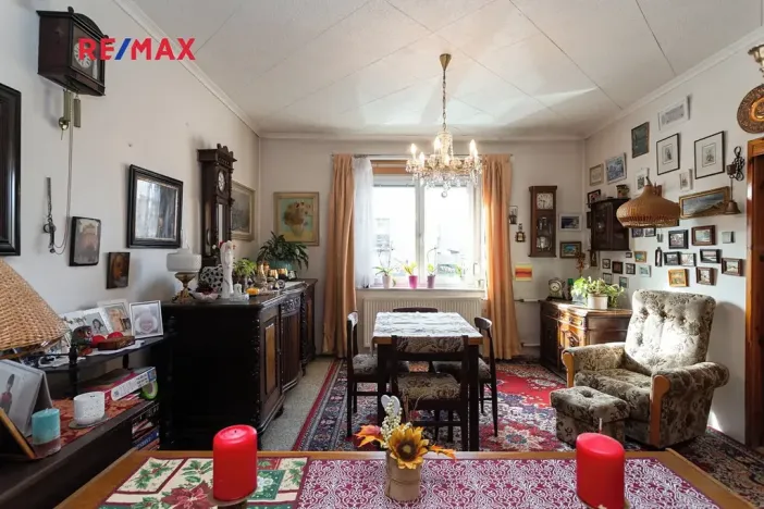 Prodej rodinného domu, Kamenné Žehrovice, Karlovarská třída, 120 m2