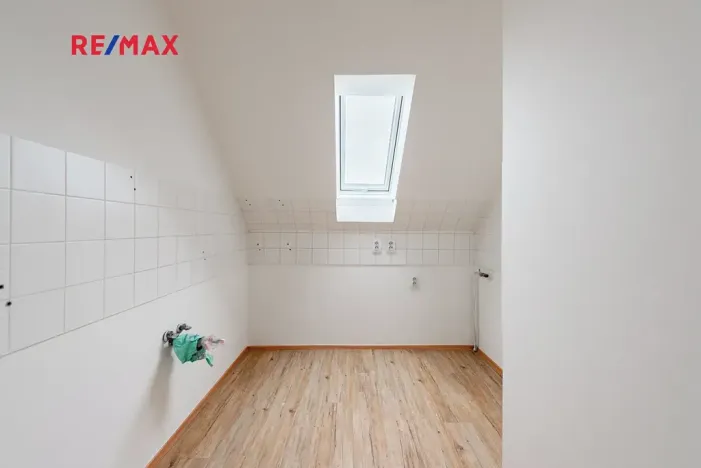 Prodej komerční nemovitosti, Měchenice, Hlavní, 330 m2