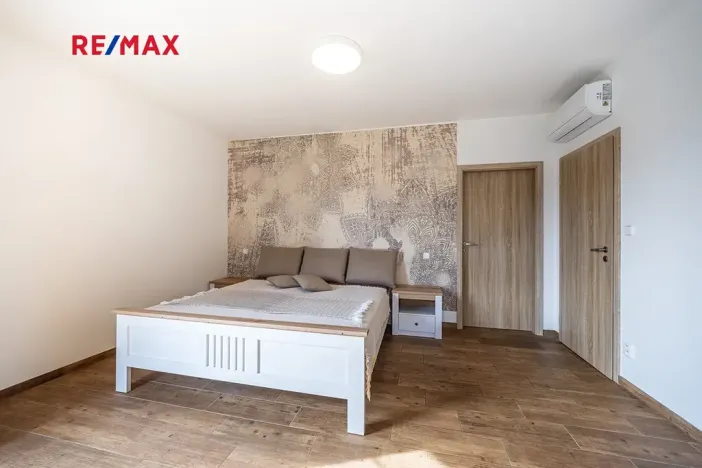 Prodej rodinného domu, Kostelec nad Černými lesy, 140 m2