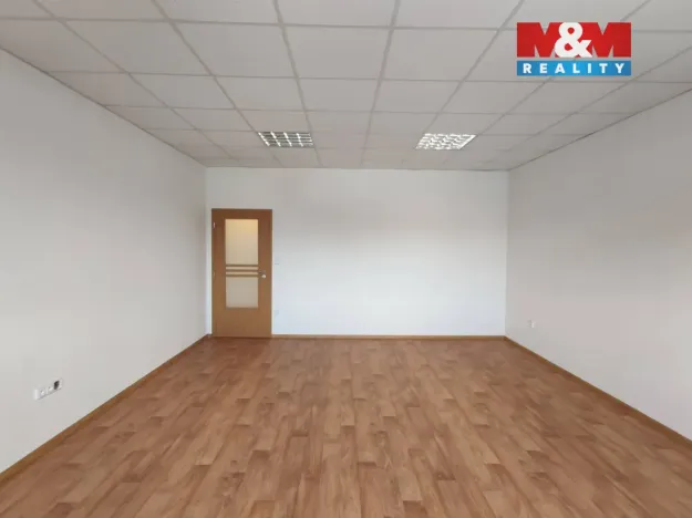 Pronájem výrobních prostor, Třanovice, 1295 m2