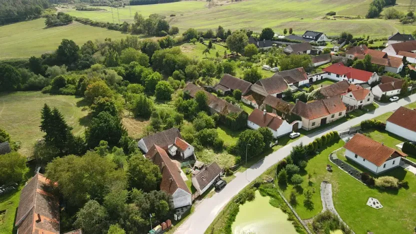 Prodej zemědělské usedlosti, Drhovle, 963 m2