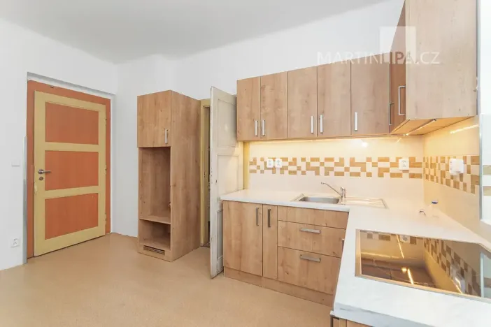 Prodej bytu 2+1, Praha - Strašnice, Vykáňská, 58 m2