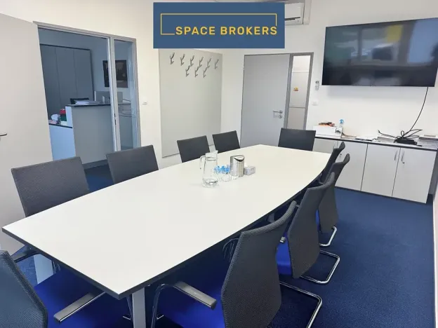 Pronájem kanceláře, Praha - Horní Počernice, K Bílému vrchu, 2000 m2