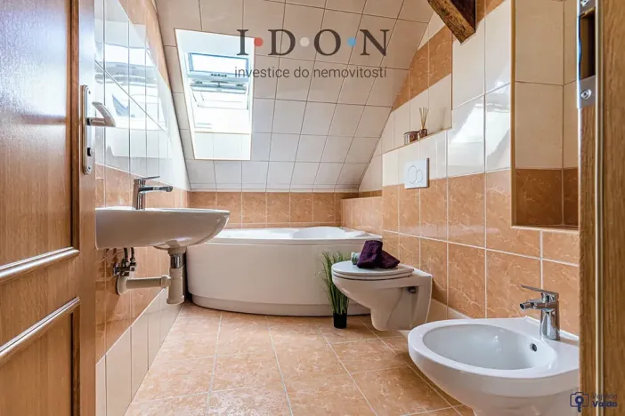 Pronájem rodinného domu, Třinec, 360 m2