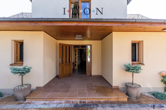 Prodej komerční nemovitosti, Třinec, 650 m2