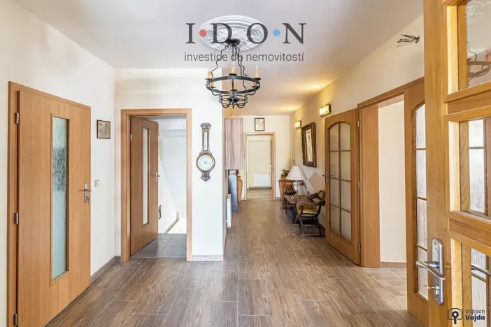 Prodej komerční nemovitosti, Třinec, 650 m2