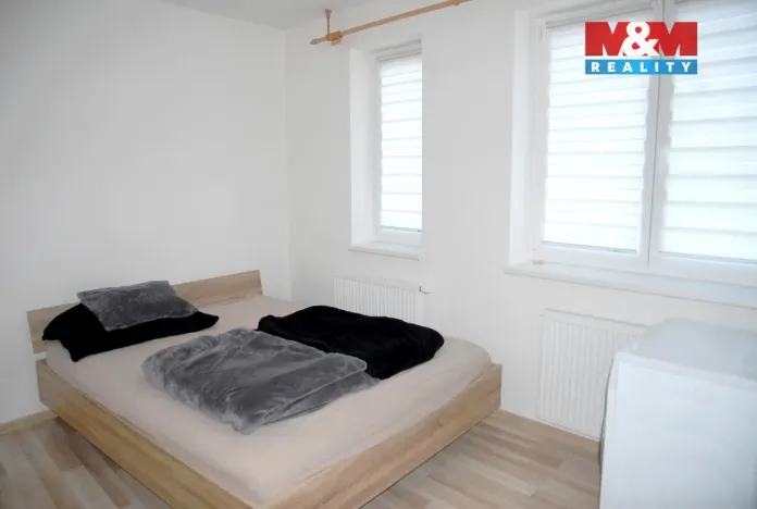 Pronájem bytu 2+kk, Jičín - Valdické Předměstí, Zahradní, 45 m2